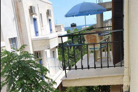Artemis Rooms Agia Marina  エクステリア 写真